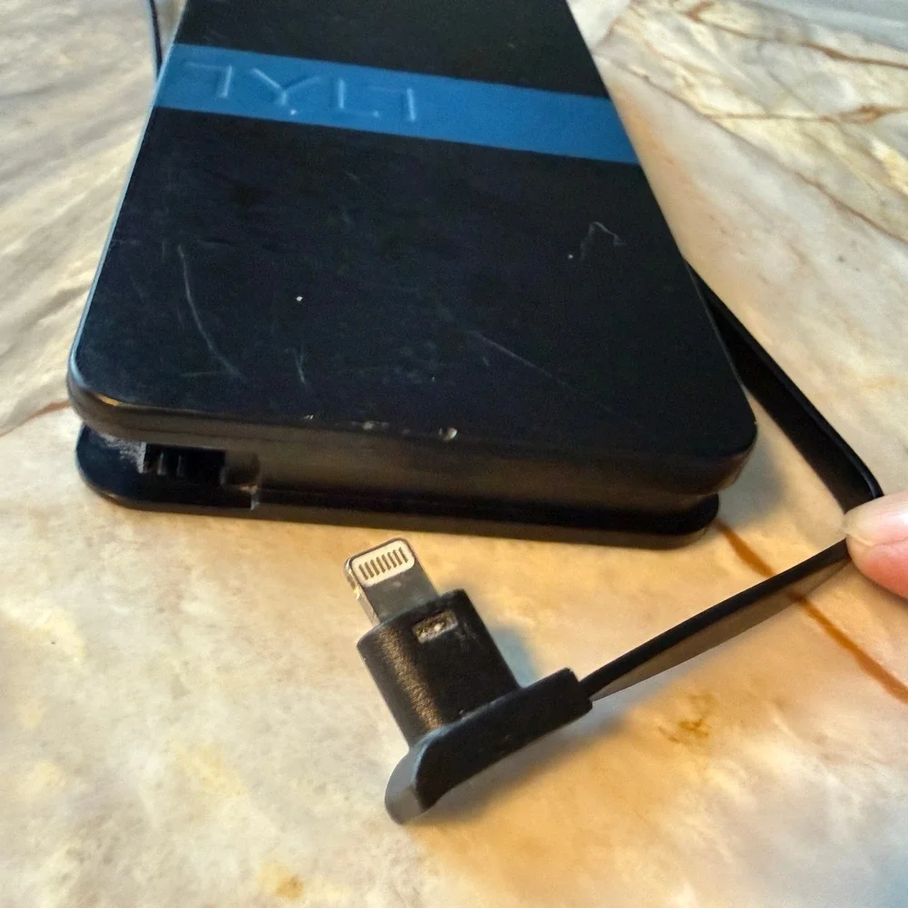 TYLT 5200mAh Portable Power Bank Charger Black Blue iPhone‎ Android